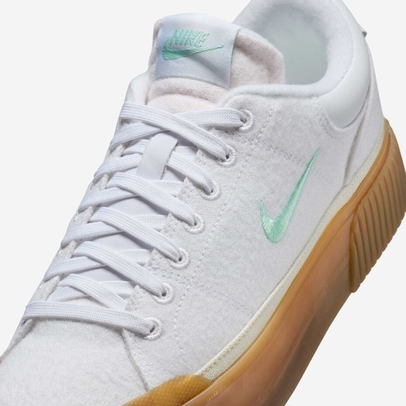NEW Nike Court Legacy Lift Women’s Size 10 - White/Mint (No Box) - Picture 2 of 12